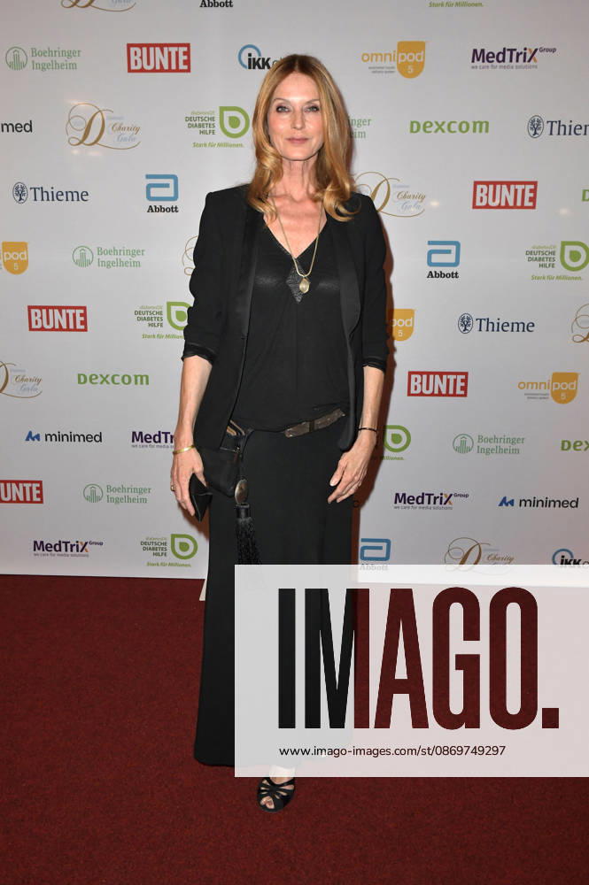 Esther Schweins bei der 15. Diabetes-Charity-Gala 2026 in der Bar jeder Vernunft. Berlin