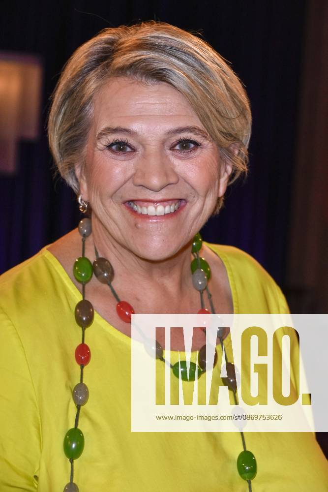 ABB KOELNERTREFF- Lea Elisabeth Linster luxemburgische Koechin, zu Gast in der WDR Talkshow Koelner Treff aus dem Studio Boecklemuend am 16.10.2026 in Koeln Hamburg Deutschland
