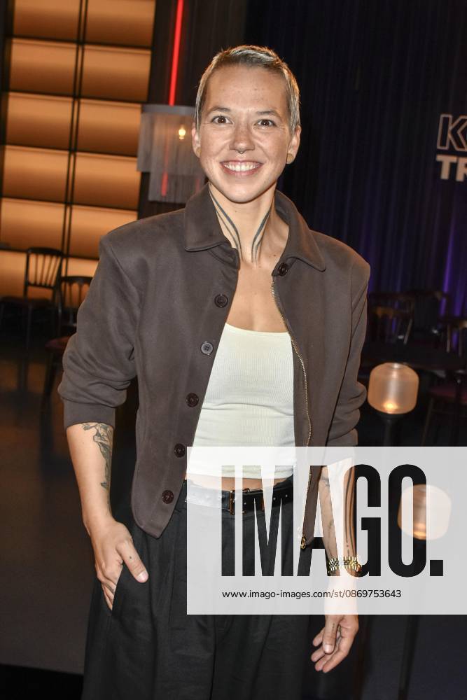 ABB KOELNERTREFF- Stefanie Fabienne Heinzmann Schweizer Pop und Soulsaengerin zu Gast in der WDR Talkshow Koelner Treff aus dem Studio Boecklemuend am 16.10.2026 in Koeln Hamburg Deutschland