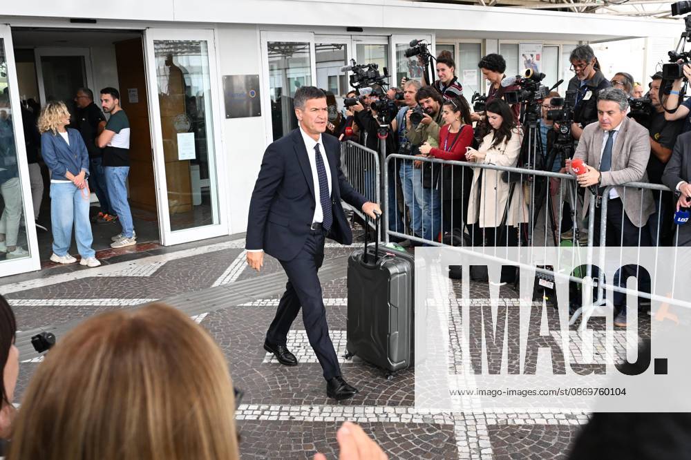 Preparations are underway for the Pope s discharge from Rome s Gemelli Polyclinic Hospital, where he was hospitalized for a few days for surgery to remove a nodule (adenocarcinoma) from his right lung. Rome, October 17, 2026 Rome Italy - ZUMAa289 20261017_zia_a289_023