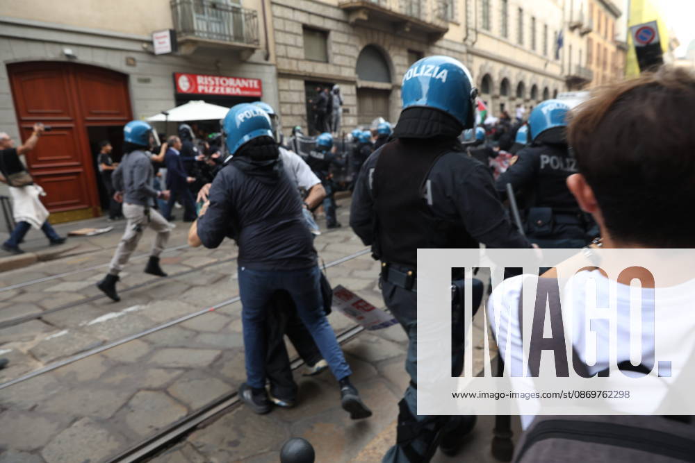 IPA89807723 - Milan, October 17, 2026: Protest by Italia in Piazza, the grassroots movement of students and young workers taking to the streets in 15 Italian cities; clashes