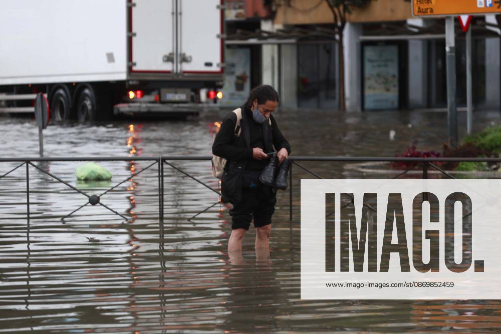 Rain in the Campo de Gibraltar Causes Flooding in Algeciras Image of the rain in the Campo de Gibraltar that has caused flooding in Algeciras October 18, 2026, in Algeciras, Cádiz, Andalusia, Spain October 18, 2026 Algeciras Cádiz Algeciras Cádiz Spain