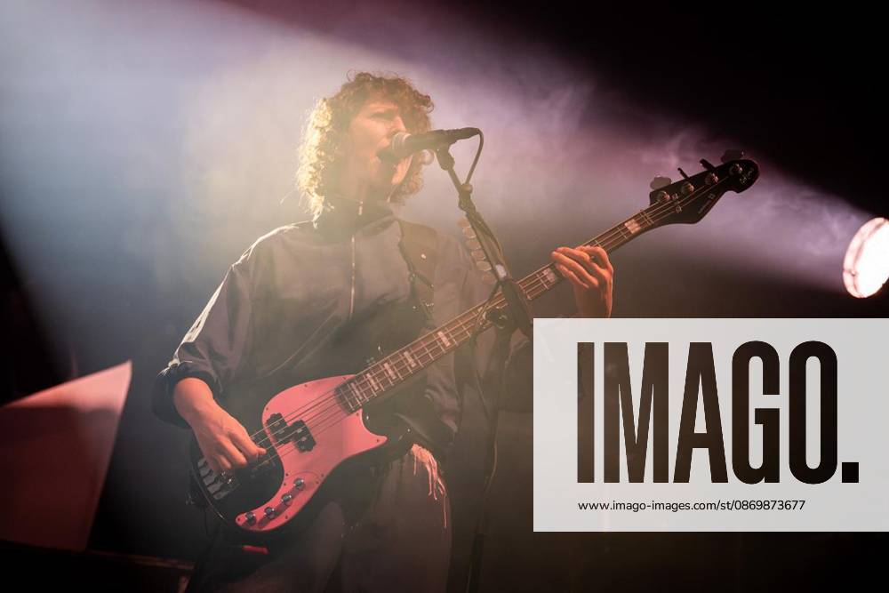 Die Band Das Lumpenpack während eines Konzerts in der Turbinenhalle, am 18.10.2026 in Oberhausen. Deutschland Oberhausen