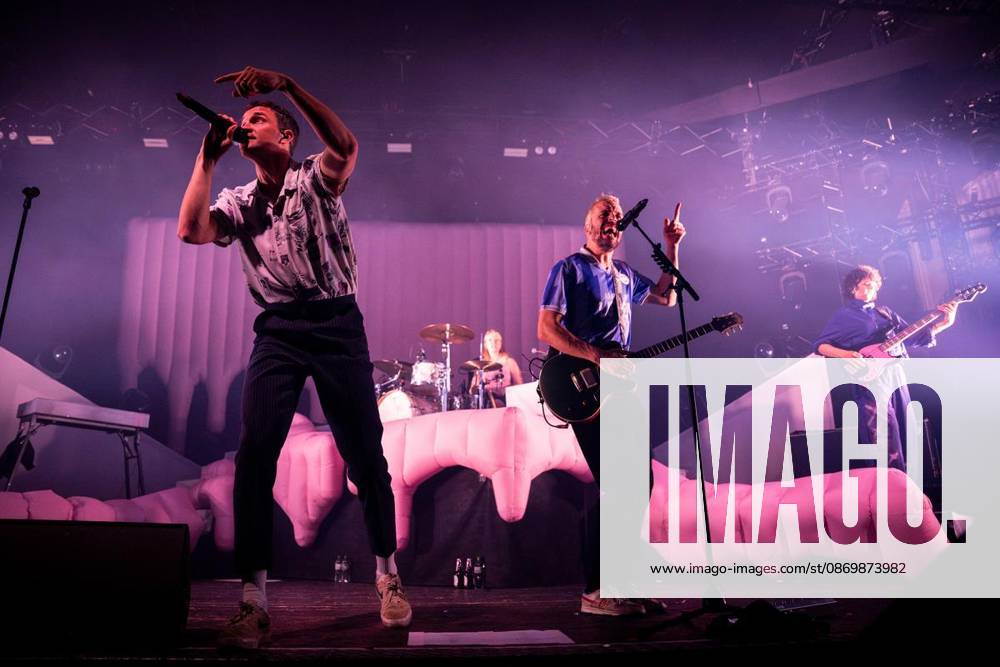 Die Band Das Lumpenpack während eines Konzerts in der Turbinenhalle, am 18.10.2026 in Oberhausen. Deutschland Oberhausen