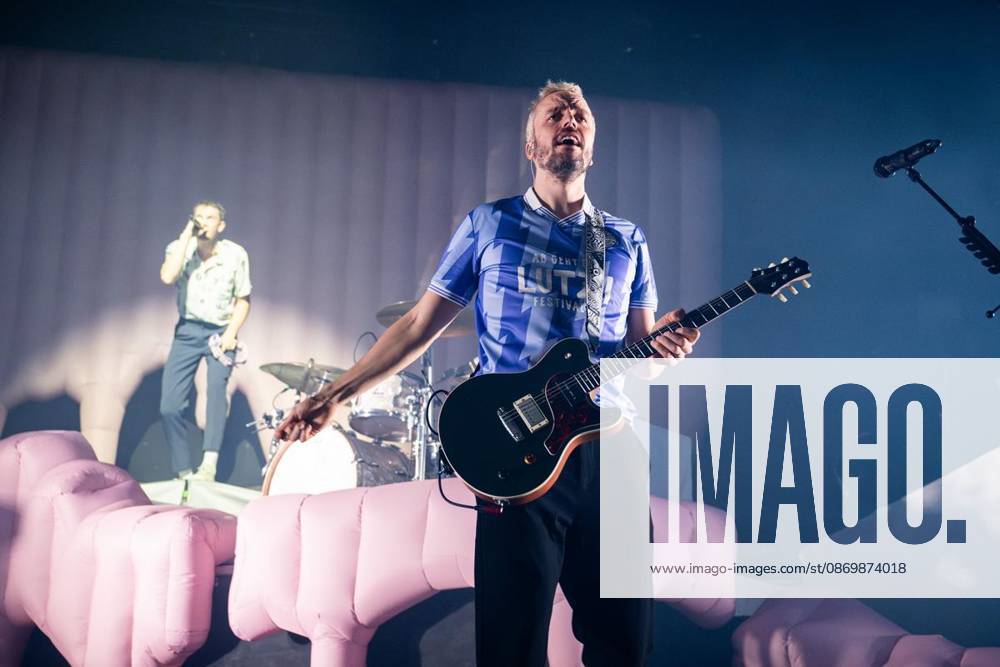 Die Band Das Lumpenpack während eines Konzerts in der Turbinenhalle, am 18.10.2026 in Oberhausen. Deutschland Oberhausen