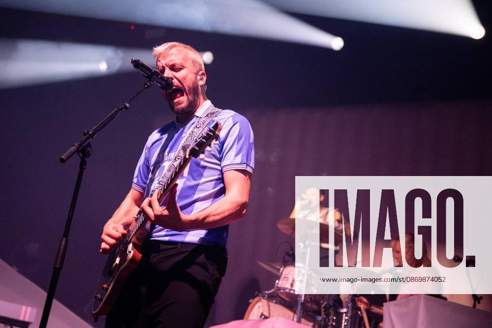 Die Band Das Lumpenpack während eines Konzerts in der Turbinenhalle, am 18.10.2026 in Oberhausen. Deutschland Oberhausen