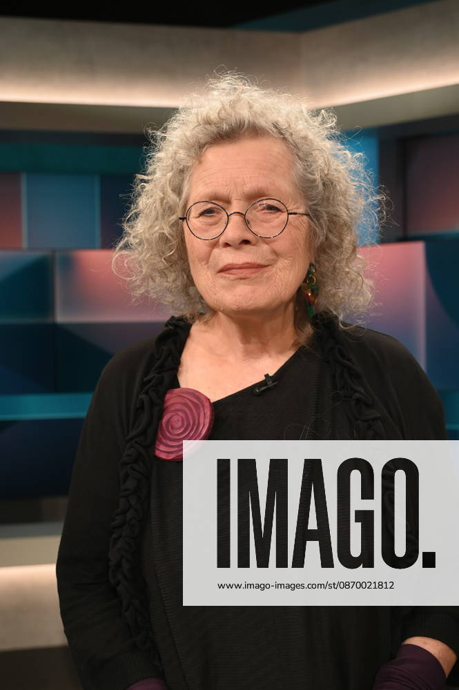 Ehemalige Regierungsdirektorin Elisabeth van der Wal, Pensionärin und ehemalige Regierungsdirektorin in Bremen fordert die Abschaffung des Beamtenstatus für weite Teile des öffentlichen Dienstes, zu Gast in der ARD Talkshow Hart aber Fair mit dem Thema Lehrer, Polizisten, Verwaltung: Wozu brauchen wir noch Beamte?