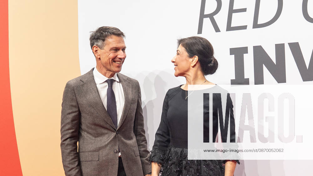 Katherina Reiche, Bundesministerin für Wirtschaft und Energie, mit RenÃ Obermann;Invest in Germany Summit 2026 - Red Carpet for Investments - Event Location Kraftwerk Berlin, Berlin Berlin Deutschland Kraftwerk Event Location