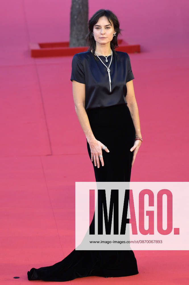 Kasia Smutniak bei der Premiere des Dokumentarfilms Mustang auf dem 21. Internationalen Filmfestival von Rom Festa del Cinema di Roma 2026 im Auditorium Parco della Musica. Rom