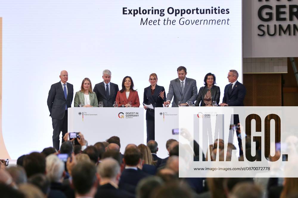 Berlin, Deutschland, 20.10.2026: ESMT: Invest in Germany Summit: Diskussion unter anderem mit: Martin Blessing (Beauftragter für Investitionen im Standort Deutschland), Bundesministerin für Wohnen, Stadtentwicklung und Bauwesen Verena Hubertz (SPD), Bundesminister für Verkehr Steffen Bilger (CDU), Bundesministerin für Wirtschaft und Energie Katherina Reiche (CDU), Lars klingbeil, Bundesministerin für Forschung, Technologie und Raumfahrt Dorothee Bär (CSU), Bundesminister für Digitales und Staatsmodernisierung Karsten Wildberger (CDU)