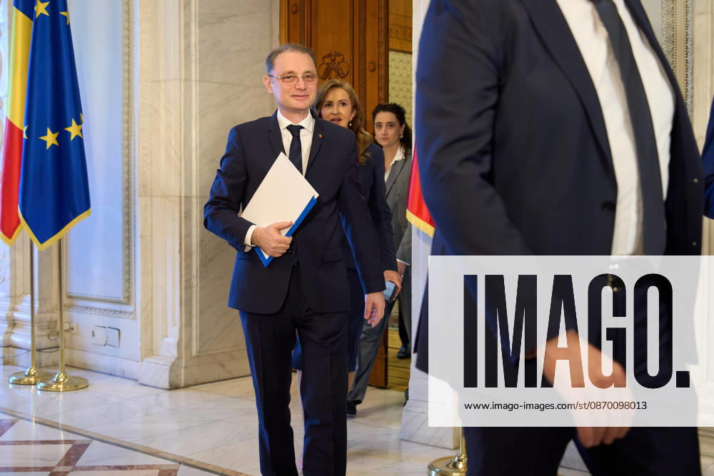 Luca Niculescu New Romanian Prime Minister Vote in Paliament Bucharest, Romania. 20th Oct, 2026: Luca Niculescu, prime minister‘designate, attends the vote on his cabinet in the Romanian Parliament. Bucharest Romania