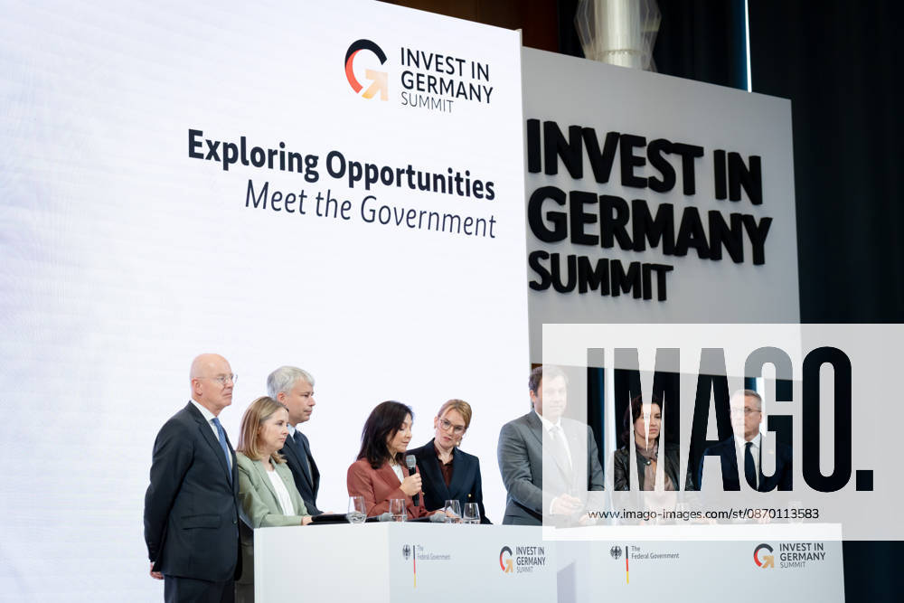 Invest in Germany Summit, Berlin, ESMT Invest in Germany Summit, Berlin, ESMT, Friedrich Merz, Bundeskanzler Katherina Reiche, Bundeswirtschaftsministerin Lars Klingbeil, Bundesfinanzminister Steffen Bilger, Bundesverkehrsminister Dorothee Bär, Bundesforschungsministerin Verena Hubertz, Bundesbauministerin Karsten Wildberger, Bundesdigitalminister Martin Blessing, Sonderbeauftragter für Investitionen Berlin Berlin GER
