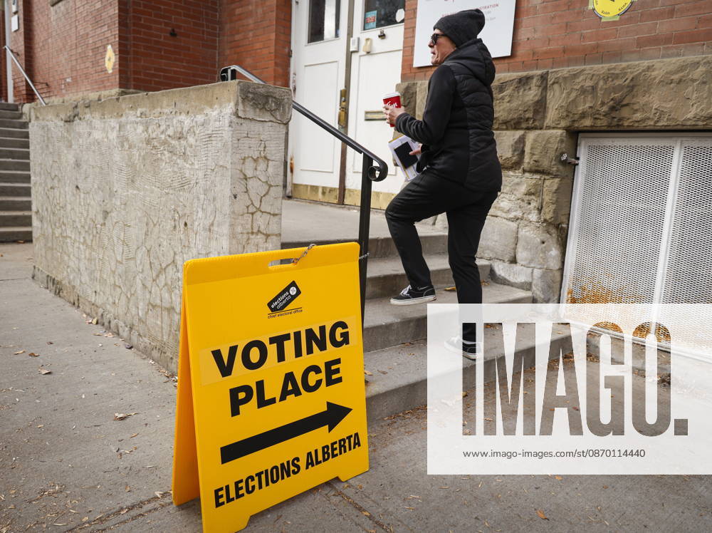A voter enters a polling station to cast their vote in the Alberta referendum in Calgary, Monday, Oct. 19, 2026. Calgary CANADA - ZUMAc35_ 20261019_zaf_c35_186