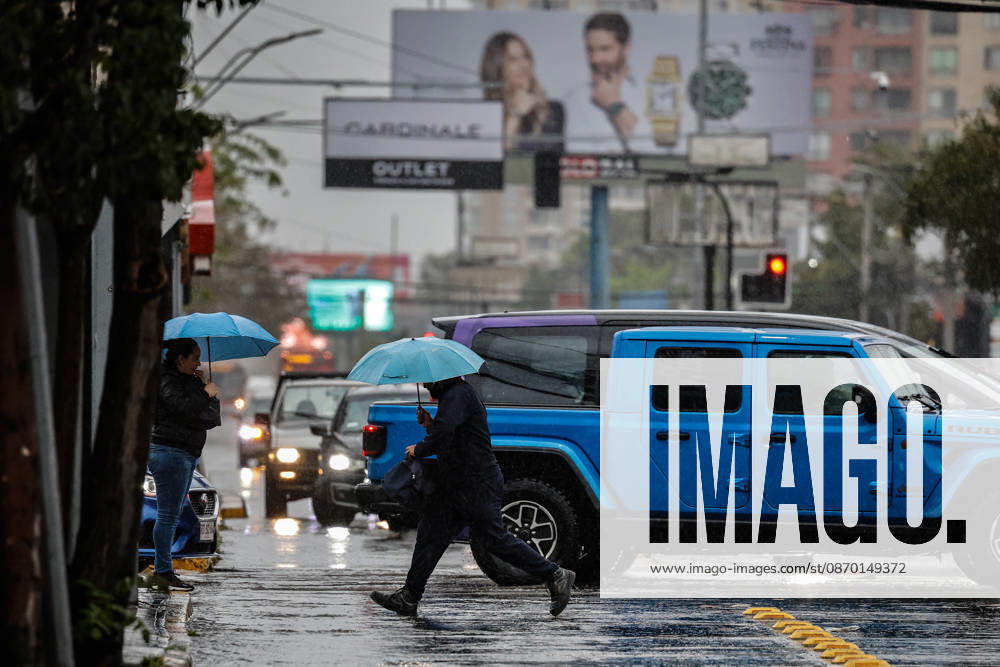 Santiago, October 20, 2026: Flooding on Gran Avenida causes water to pool in the Departamental station on Line 2 of the Santiago Metro due to heavy rains. Diego Martin Aton Chile, Aton 1201178 jpeg