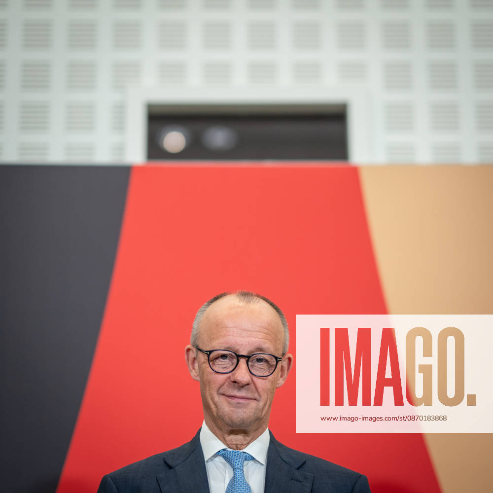 Bundeskanzler Friedrich Merz bei seinem Abschlussstatement;Invest in Germany Summit 2026 in der ESMT - European School of Management and Technology Berlin, Berlin Berlin Deutschland ESMT Berlin