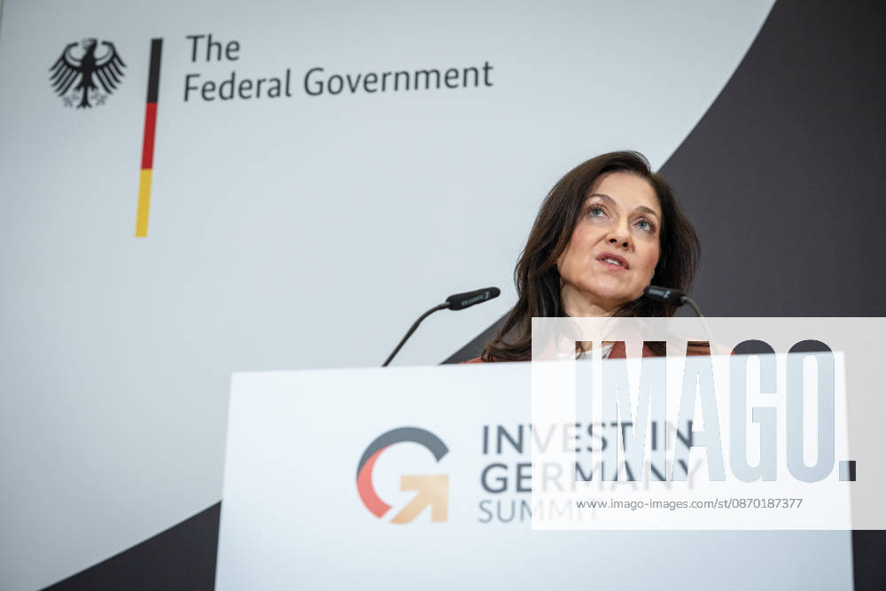 Katherina Reiche, Bundeswirtschaftsminister, beim Abschlussstatement;Invest in Germany Summit 2026 in der ESMT - European School of Management and Technology Berlin, Berlin Berlin Deutschland ESMT Berlin
