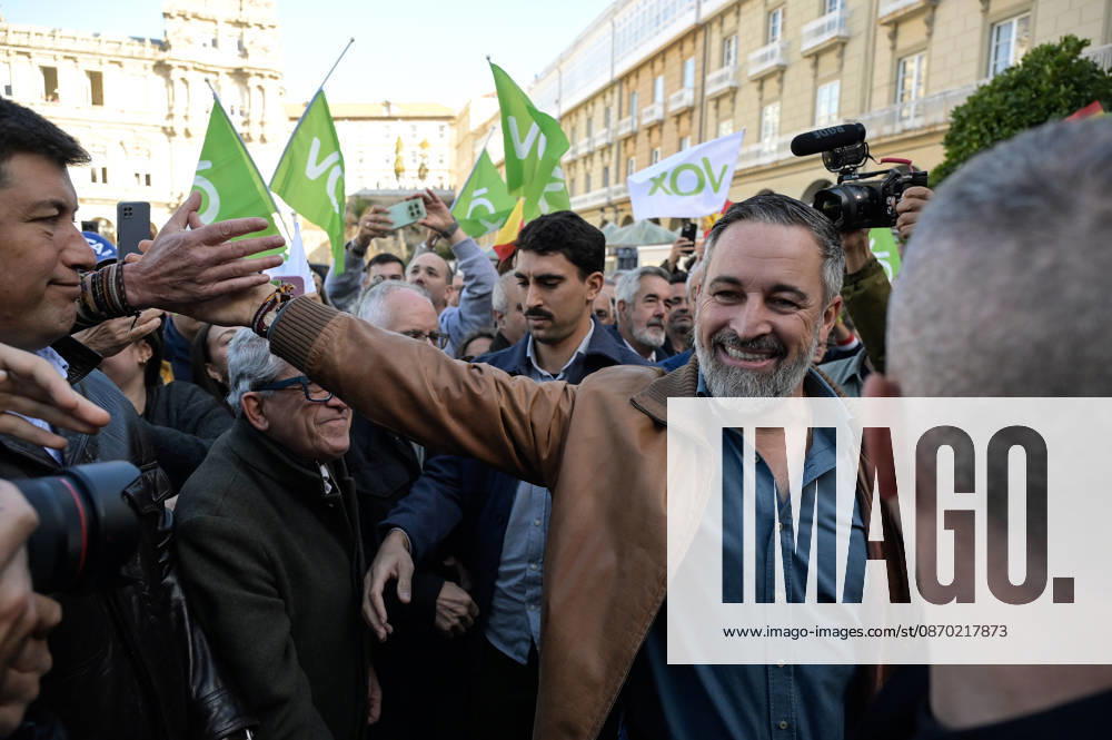 Abascal Visits A Coruna in the Middle of the Pre-Election Campaign Vox leader Santiago Abascal during an event in Plaza de María Pita on October 21, 2026, in A Coruna, Galicia, Spain. The Vox leader is touring various locations across Spain to kick off the pre-campaign for the November 29 elections. 29N OCTOBER 21, 2026 M Madrid, Madrid, Spain