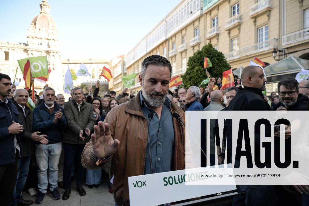 Abascal Visits A Coruna in the Middle of the Pre-Election Campaign Vox leader Santiago Abascal during an event in Plaza de María Pita on October 21, 2026, in A Coruna, Galicia, Spain. The Vox leader is touring various locations across Spain to kick off the pre-campaign for the November 29 elections. 29N OCTOBER 21, 2026 M Madrid, Madrid, Spain
