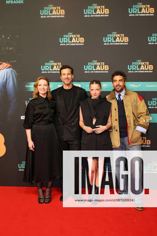 Karoline Herfurth, Florian David Fitz, Jella Haase und Elyas M Barek bei der Der Perfekte Urlaub Film Premiere am 21.10.2026 in Koeln Karoline Herfurth, Florian David Fitz, Jella Haase and Elyas M Barek during the premiere of Der perfekte Urlaub at Cinedom on October 21, 2026 in Cologne, Germany Der Perfekte Urlaub Filmpremiere in Koeln