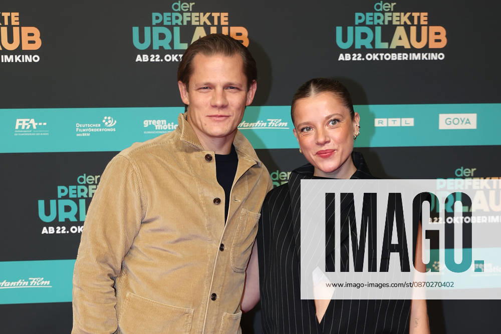 Max von der Groeben and Jella Haase during the premiere of Der perfekte Urlaub at Cinedom on October 21, 2026 in Cologne, Germany The premiere of Der perfekte Urlaub in Cologne, Germany
