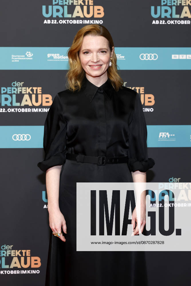 Schauspielerin Karoline Herfurth bei der NRW-Premiere des Kinofilms Der perfekte Urlaub im Cinedom. Köln, 21.10.2026 NRW Deutschland