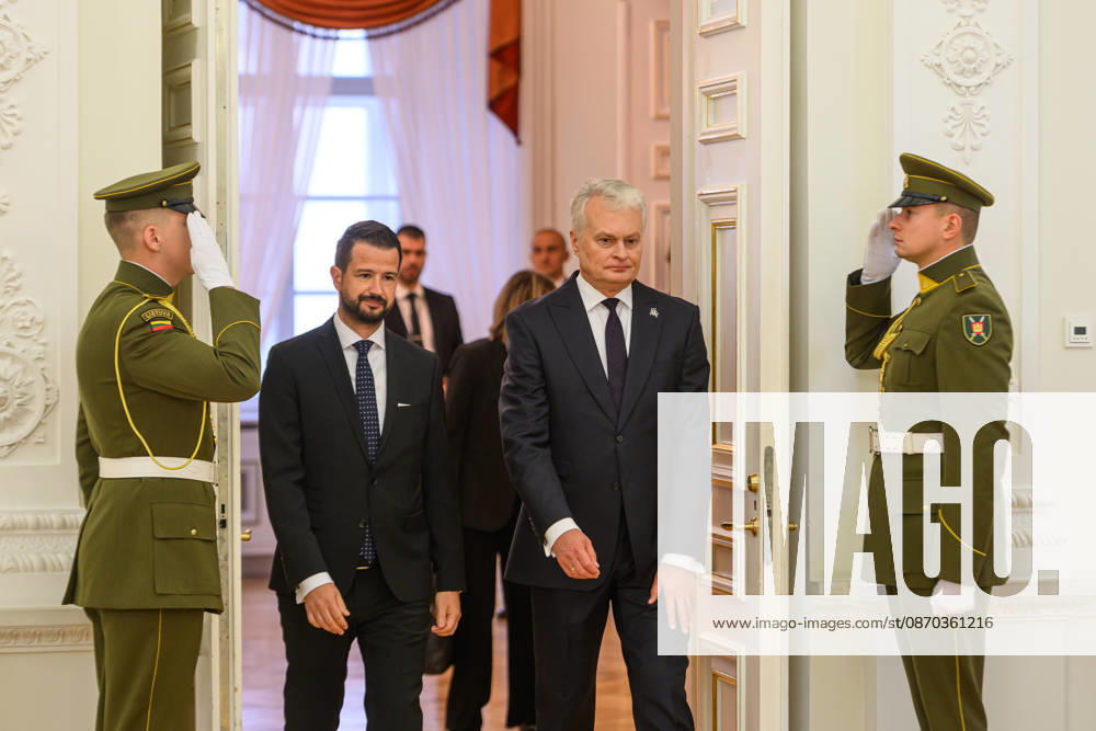 Montenegrin President Jakov Milatovic meets Lithuanian President Gitanas Nauseda in Vilnius VILNIUS, LITHUANIA - OCTOBER 22: Lithuanian President Gitanas Nauseda (R) and Montenegrin President Jakov Milatovic (L) walk past honor guards during an official welcoming ceremony in Vilnius, Lithuania, on October 22, 2026. Yauhen Yerchak Anadolu Vilnius Lithuania. Editorial use only. Please get in touch for any other usage.