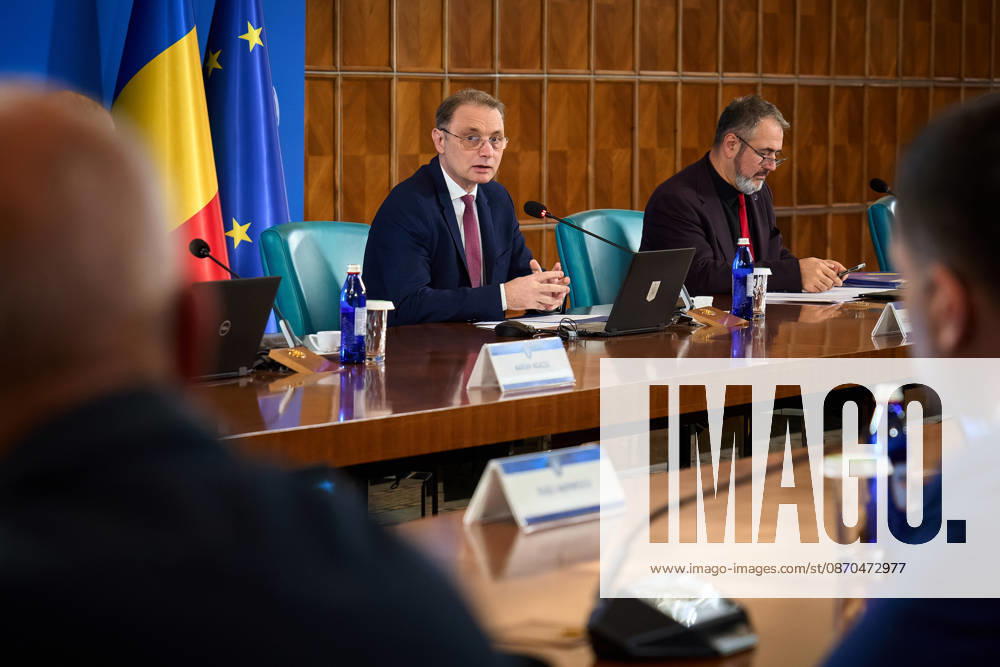 Romanian Government, Cabinet Meeting Bucharest, Romania. 23rd Oct, 2026: Luca Niculescu, Prime Minister of Romania, leads the government meeting at Victoria Palace, the Romanian Government headquarters. Bucharest Romania