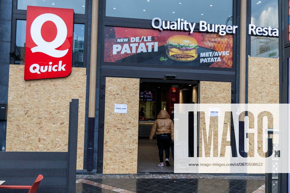 Storefronts boarded up with wooden panels, in Brussels, on Friday 23 October 2026. Stores are preparing for another protest scheduled for Saturday. NICOLASxMAETERLINCK 190744548