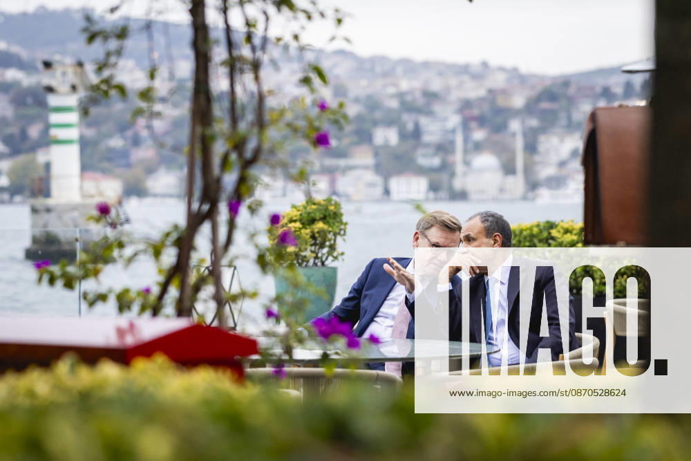 (L-R) Johann Wadephul, Bundesaussenminister, und Badr Abdelatty, Aussenminister von Aegypten, aufgenommen im Rahmen eines Treffens in Istanbul, 23.10.2026. Fotografiert im Auftrag des Auswaertigen Amtes Istanbul Tuerkei