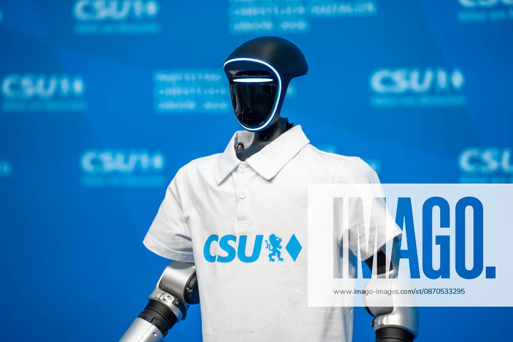 Humanoider Roboter Unitree G1 des chinesischen Herstellers Unitree Robotics mit weißem CSU-Poloshirt