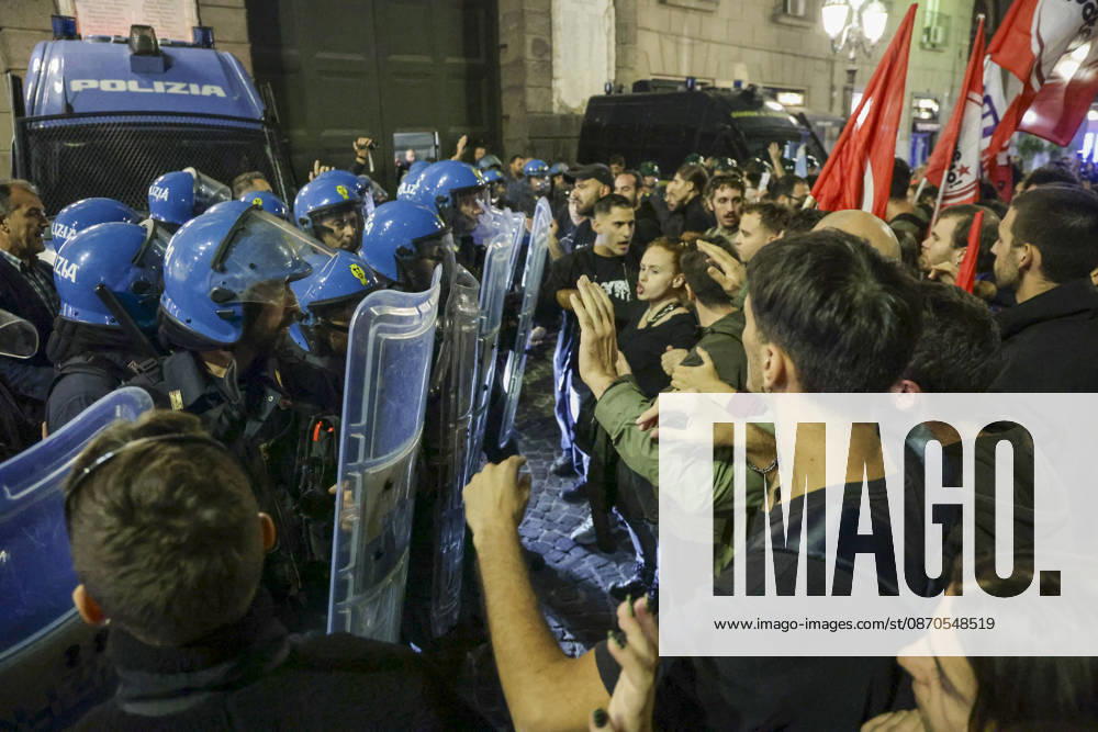 Protesters Clash with Police in Naples Students, trade union members and activists from Potere al Popolo take part in a demonstration against the rising cost of living in Piazza Municipio. Clashes between demonstrators and police break out during the protest. ABP18839