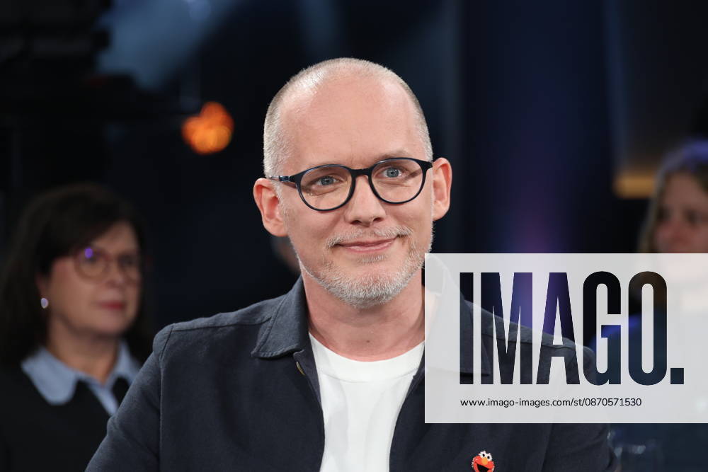 Martin Reinl, Puppenspieler, zu Gast in der NDR Talk Show, Fototermin am 23.10.2026 im Fernsehstudio Hamburg-Lokstedt vor der Sendung im 3. Programm des NDR Fernsehen
