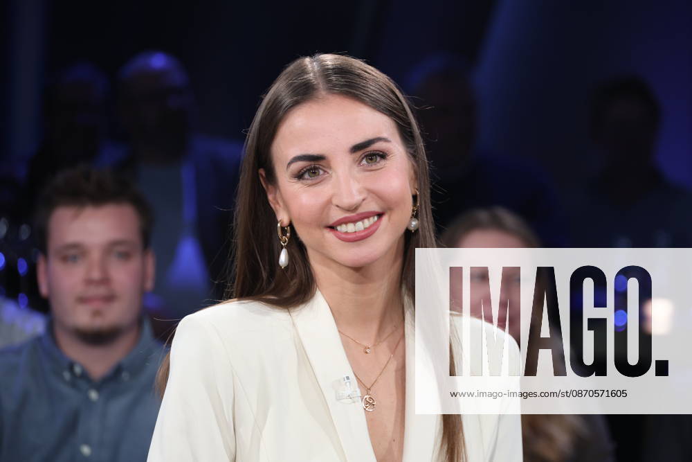 Ekaterina Leonova, Tänzerin, zu Gast in der NDR Talk Show, Fototermin am 23.10.2026 im Fernsehstudio Hamburg-Lokstedt vor der Sendung im 3. Programm des NDR Fernsehen