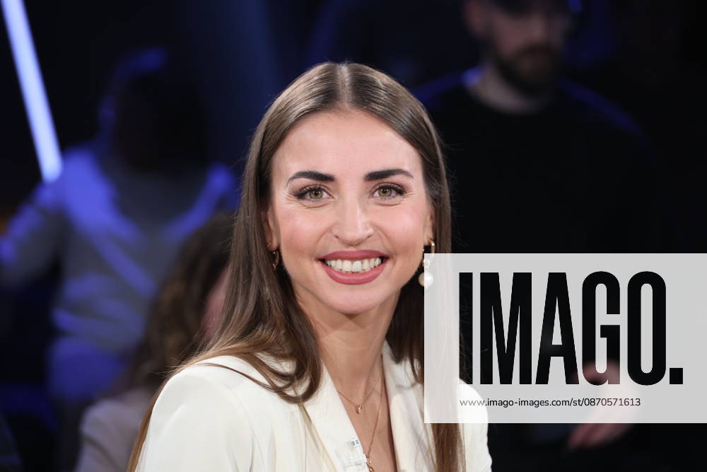 Ekaterina Leonova, Tänzerin, zu Gast in der NDR Talk Show, Fototermin am 23.10.2026 im Fernsehstudio Hamburg-Lokstedt vor der Sendung im 3. Programm des NDR Fernsehen