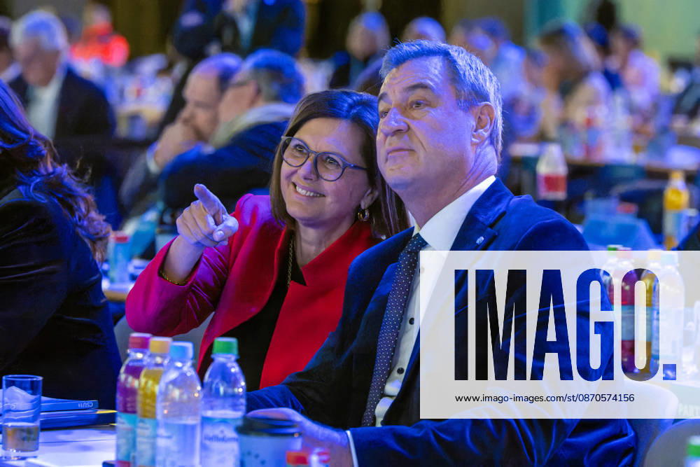 Ilse Aigner (l., CSU) mit Markus Soeder (CSU, Bayerischer Ministerpraesident, r.) CSU-Parteitag Messehallen Muenchen Muenchen 24.10.2026