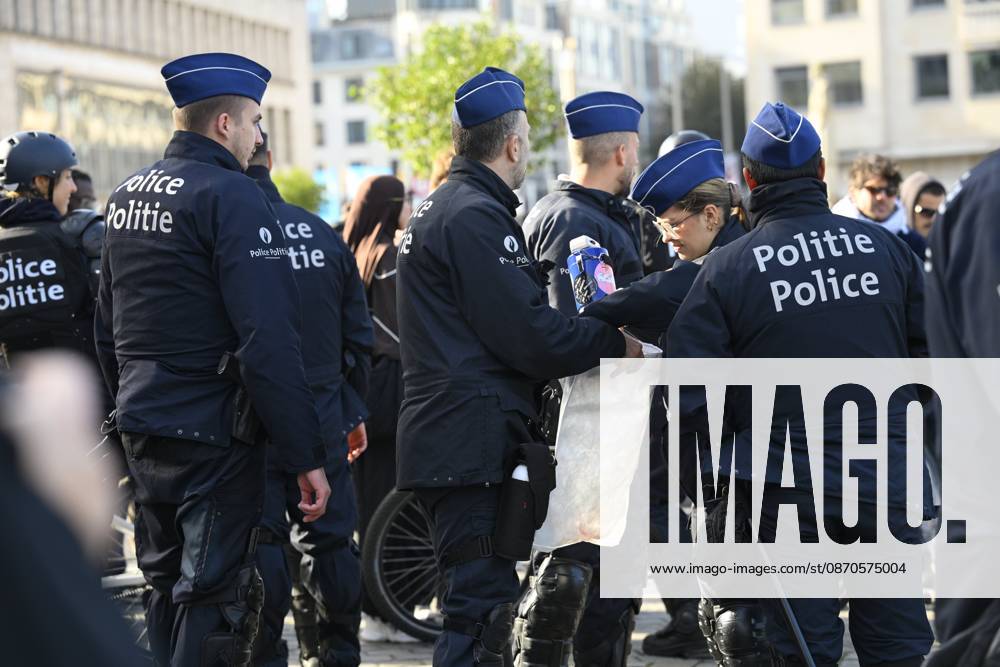 Extreme Left And Citizen Activists Protest 24 10 2026 BRUSSELS, BELGIUM - OCTOBER 24 : Police and demonstrators pictured during illegal demonstration the centre of Brussels against budget measures on October 24, 2026 in Brussels, Belgium, 24 10 2026 Brussels Belgium