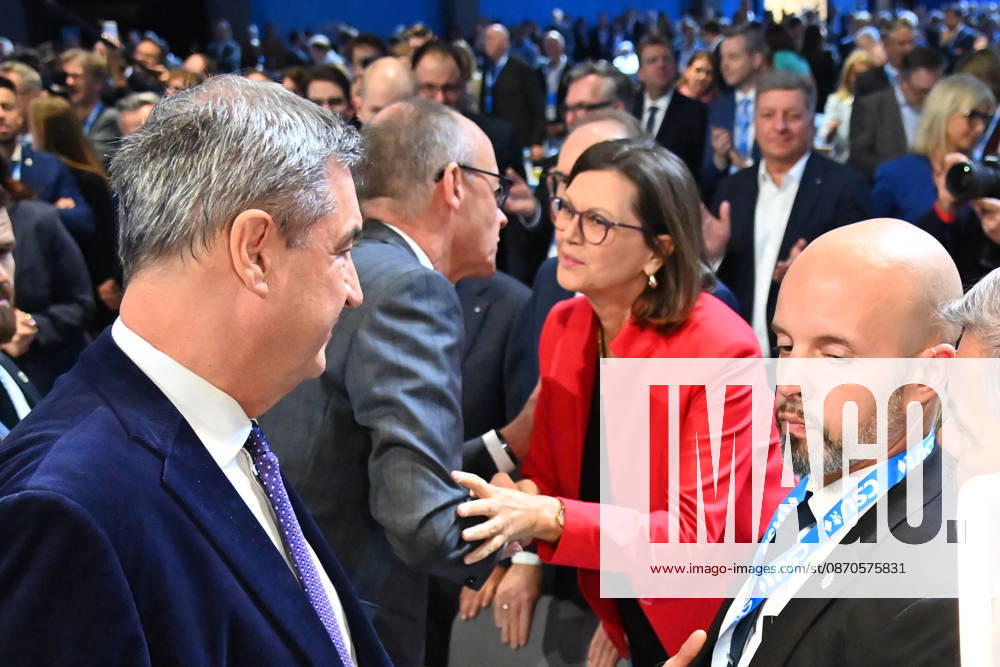 Bundeskanzler Friedrich MERZ begruesst Ilse AIGNER (Landtagspraesidentin Bayern). CSU Parteitag 2026 am 23.und 24.10..2026 MESSE MUENCHEN
