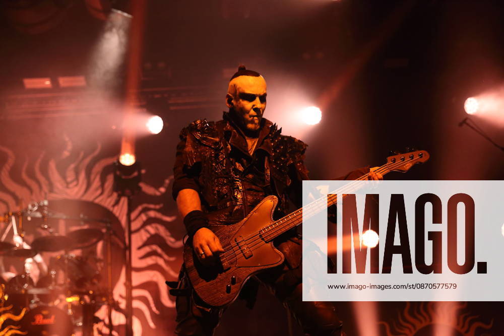 Tomasz Orion Wroblewski von der Band Behemoth bei einem Konzert in der Columbiahalle in Berlin, 23. Oktober 2026. Behemoth & Dimmu Borgir Konzert Berlin