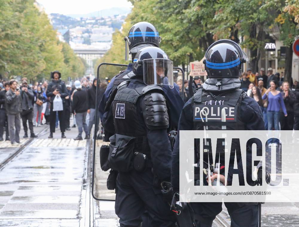 PROTESTS ON OCTOBER 24 PHOTOPQR NICE MATIN FRANTZ BOUTON NICE 10 24 2026 PROTESTS ON OCTOBER 24 France Oct. 24, 2026 Another day of protests this Saturday, and amid fears of renewed violence and looting, restrictions on freedom of movement and assembly have multiplied, drawing sharp criticism from civil liberties groups France
