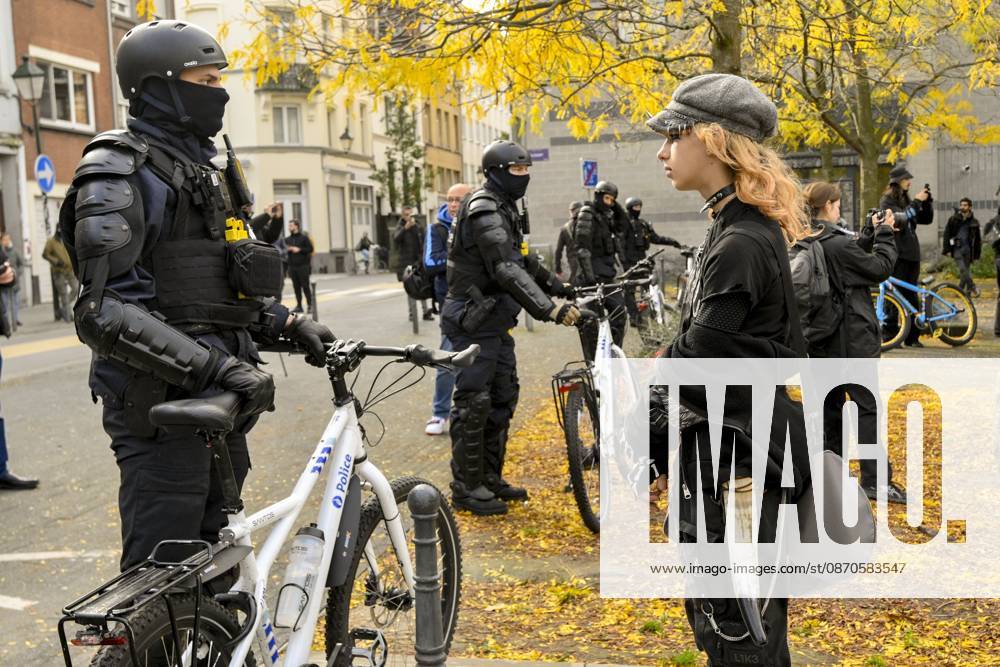 Extreme Left And Citizen Activists Protest 24 10 2026 BRUSSELS, BELGIUM - OCTOBER 24 : Police and demonstrators pictured during illegal demonstration the centre of Brussels against budget measures on October 24, 2026 in Brussels, Belgium, 24 10 2026 Brussels Belgium