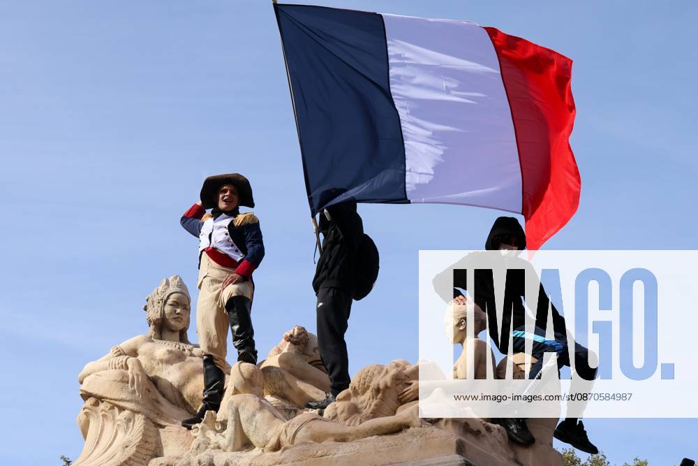 PROTESTS ON OCTOBER 24 PHOTOPQR LA PROVENCE Gilles Bader Marseille Oct. 24, 2026 Protests in Marseille on October 24, 2026 Napoleon statue French flag France Oct. 24, 2026 Another day of protests this Saturday, and amid fears of renewed violence and looting, restrictions on freedom of movement and assembly have multiplied, drawing sharp criticism from civil liberties groups. Marseille, BdR, France