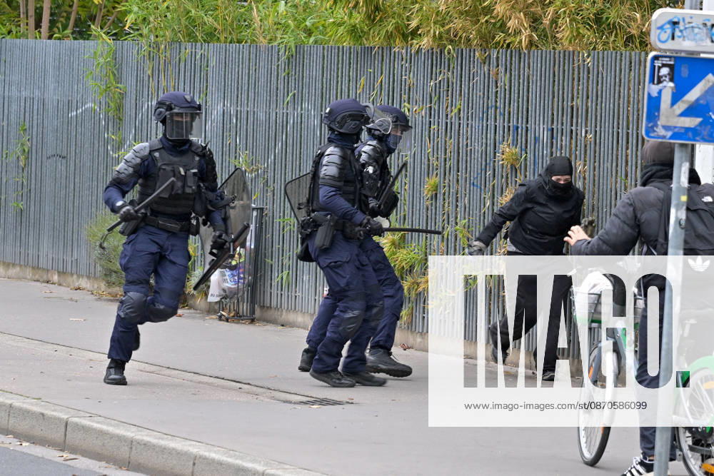 Clashes During The Yellow Vests Protest Act II - Lyon Clashes during the Yellow Vests Protest Act II In Lyon, France on 24 October 2026. Photo by ABACAPRESS.COM Lyon France