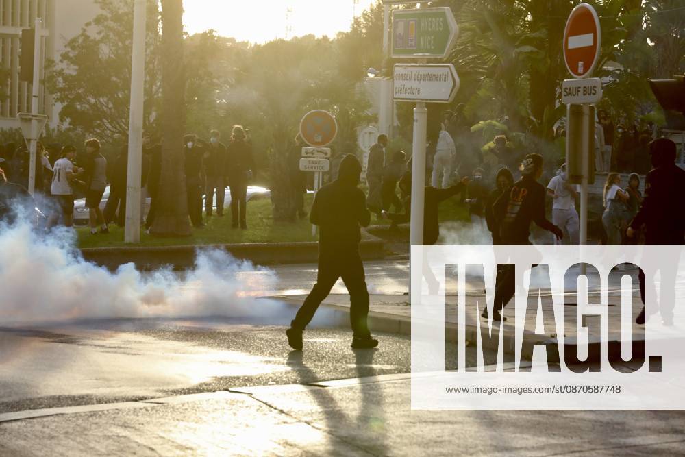 PROTESTS ON OCTOBER 24 PHOTOPQR NICE MATIN BOUTRIA LUC 10 24 2026 Photo by Boutria Luc, Nice Matin, Var Matin: PROTEST IN DOWNTOWN TOULON—TEAR GAS AND POLICE CHARGESVARD DE STRASBOURG, France, Oct. 24, 2026 Another day of protests this Saturday, and amid fears of renewed violence and looting, restrictions on freedom of movement and assembly have multiplied, drawing sharp criticism from civil liberties groups France
