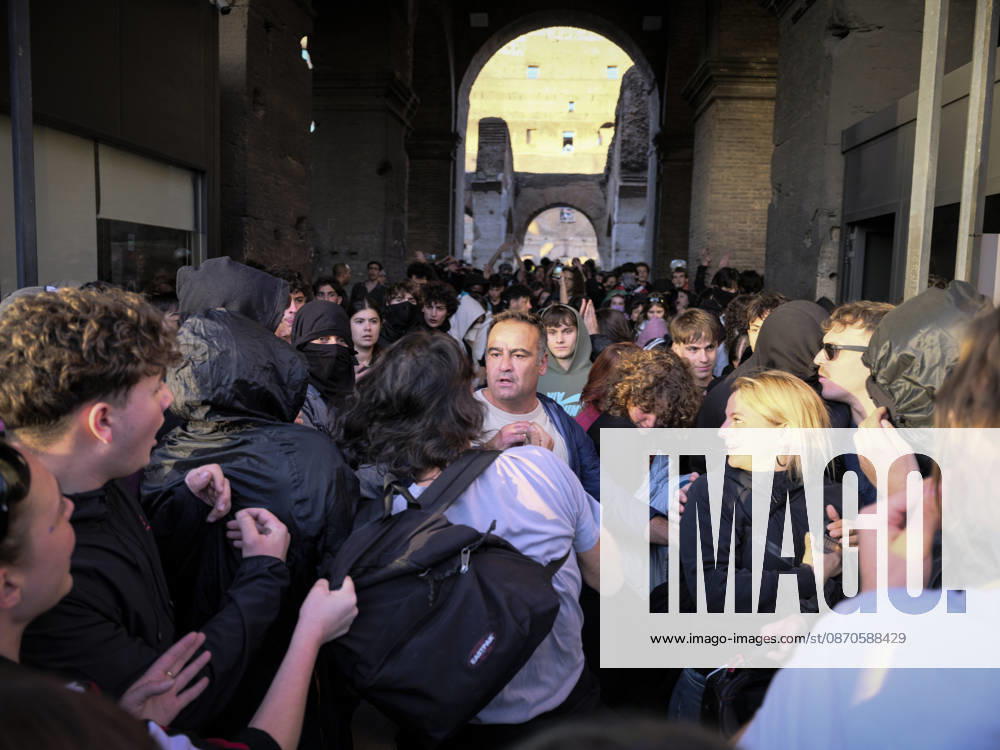Protesters Attempt to Occupy the Colosseum Rome, Italy, October 24, 2026. Demonstrators enter the Colosseum and attempt to occupy the monument during a protest in the Italian capital. The protesters remain inside the site until police arrive to intervene. The incident takes place during a demonstration in Rome, as tensions escalate between protesters and law enforcement. Rome Italy
