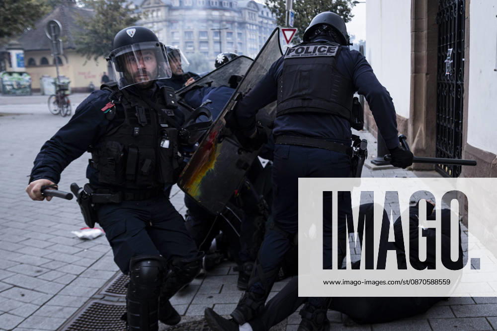 Demonstration and clashes between protesters and police in Strasbourg STRASBOURG, FRANCE - OCTOBER 24: Protesters clash with law enforcement officers during a demonstration in the city centre of Strasbourg, France on October 24, 2026. Police officers intervene to disperse groups of protesters as tear gas is deployed. Clashes, projectile throwing and property damage are reported in several streets. Barricades and burning vehicles reflect the tense situation surrounding the protest. Elyxandro Cegarra Anadolu Strasbourg France. Editorial use only. Please get in touch for any other usage.