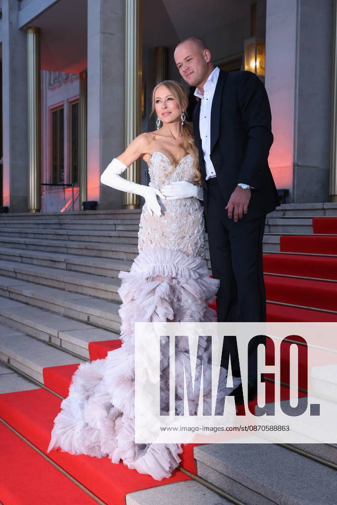 Leipziger Opernball 2026 Jenny Elvers, Paul Jolig Leipziger Opernball 2026, Oper Leipzig, Datum: 24.10.2026