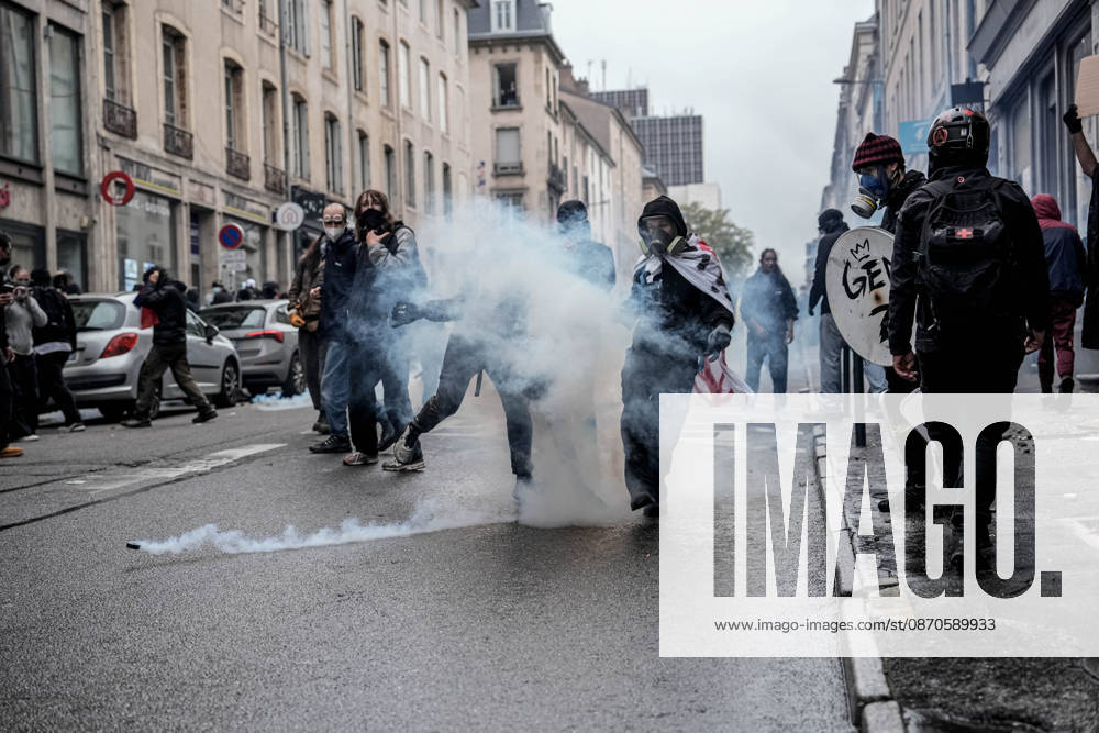 Police intervene in demonstrators amid ongoing protests in Nancy NANCY, FRANCE - OCTOBER 24: Police clash with protesters with water cannons and tear gas during a demonstration amid ongoing social and political tensions in Nancy, France, on October 24, 2026. Muhammed Said Tako Anadolu Nancy France. Editorial use only. Please get in touch for any other usage.