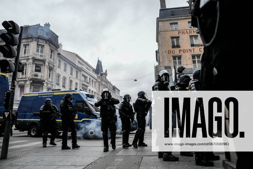 Police intervene in demonstrators amid ongoing protests in Nancy NANCY, FRANCE - OCTOBER 24: Police clash with protesters with water cannons and tear gas during a demonstration amid ongoing social and political tensions in Nancy, France, on October 24, 2026. Muhammed Said Tako Anadolu Nancy France. Editorial use only. Please get in touch for any other usage.