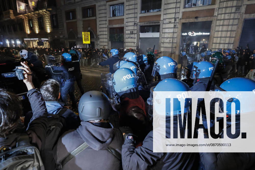 Demonstration against the Italian government in Rome ROME, ITALY, OCTOBER 24: Italian anti-riot police officers face demonstrators during a protest against the Italian government in Rome, Italy, on October 24, 2026. Riccardo De Luca Anadolu Rome Italy. Editorial use only. Please get in touch for any other usage.