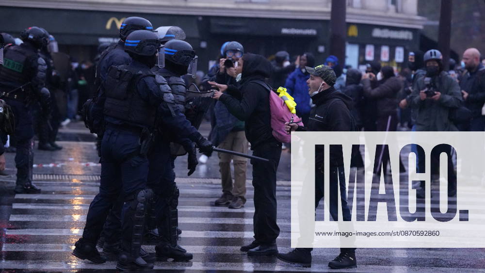 A demonstration against government policy wad held in Paris, France, on October 24, 2026. Protests follow last weekend s demonstrations, which were marked by violent clashes and widespread damage. (CTKxPhoto PavelxNemecek) CTKPhotoF202610240027001 CTKPhotoF202610240027001